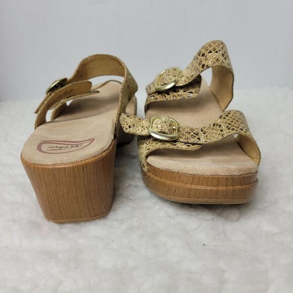 Dansko Womens Wedge Sandals Size 9.5 Gold Brown Snakeskin 2-Buckle Slip - Picture 7 of 9